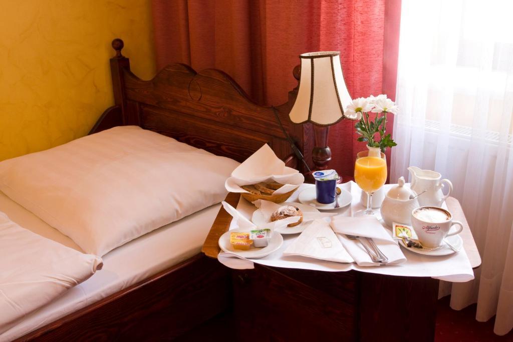 Hotel Retman Stary Toruń الغرفة الصورة